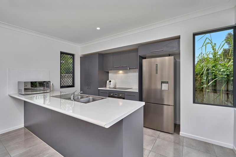 Photo - 3/15 Tenni Street, Redlynch QLD 4870 - Image 2