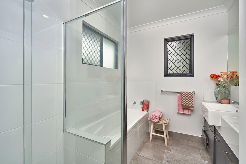 Photo - 3/15 Tenni Street, Redlynch QLD 4870 - Image 8