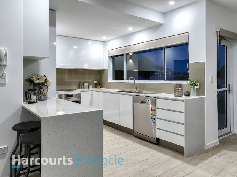 Photo - 3/15 Vernon Street, Nundah QLD 4012 - Image 3