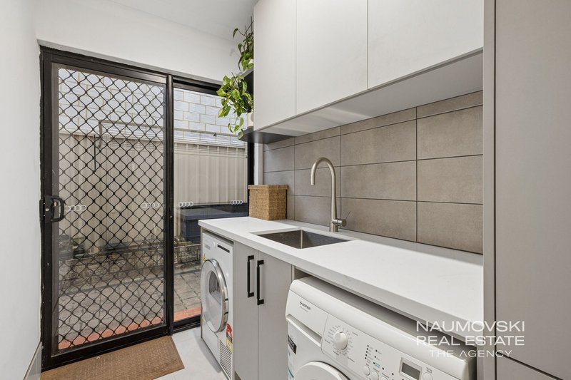 Photo - 3/151 Hillsborough Drive, Nollamara WA 6061 - Image 23