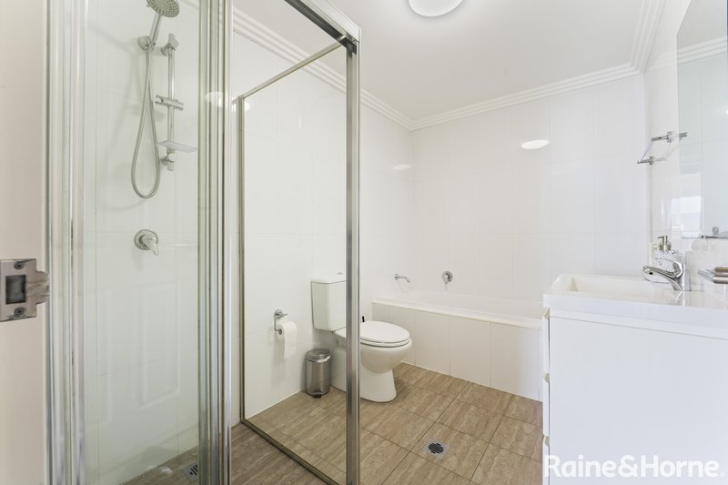 Photo - 31/51 Lachlan Street, Warwick Farm NSW 2170 - Image 9