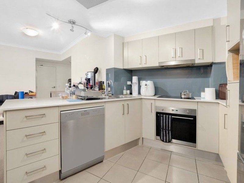 Photo - 31/51 Playfield Street, Chermside QLD 4032 - Image 4