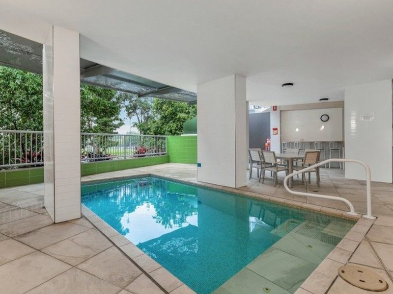 Photo - 31/51 Playfield Street, Chermside QLD 4032 - Image 13