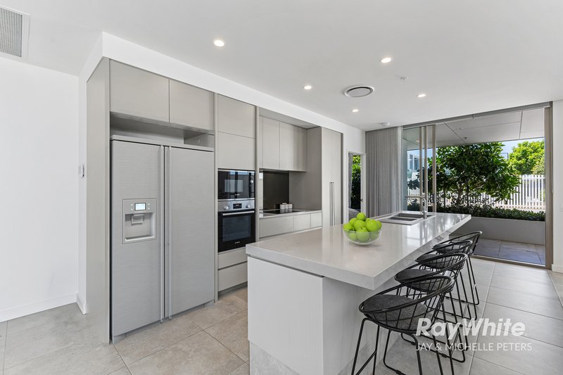 Photo - 315/15 Aqua Street, Newport QLD 4020 - Image 6