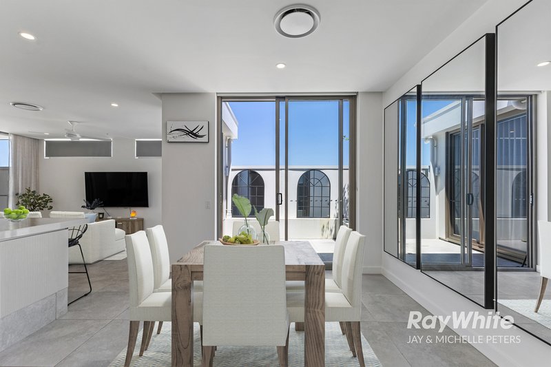 Photo - 315/15 Aqua Street, Newport QLD 4020 - Image 10