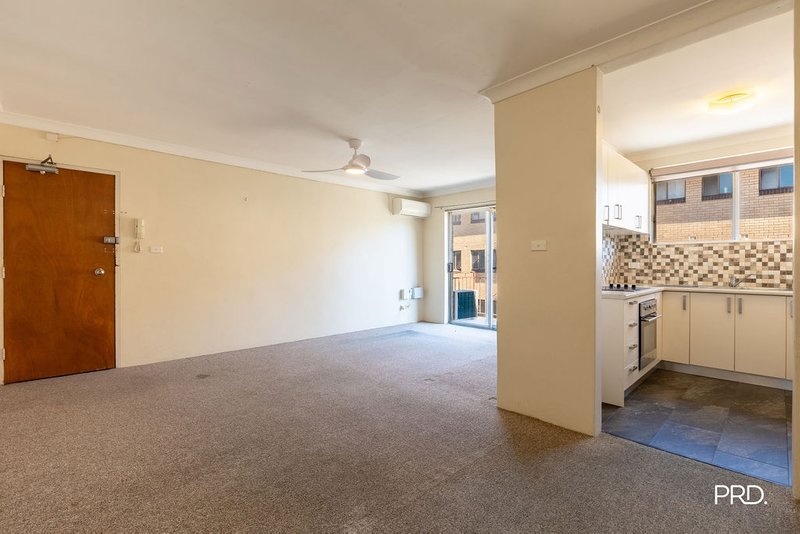 Photo - 3/152 Lethbridge Street, Penrith NSW 2750 - Image 3