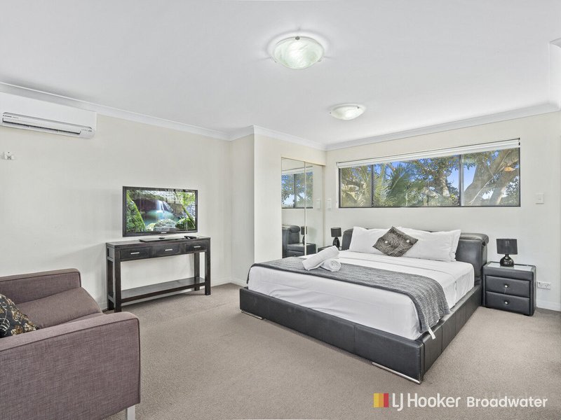 Photo - 315/392 Marine Parade, Labrador QLD 4215 - Image 8