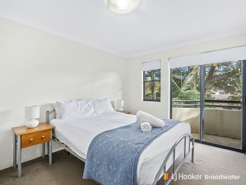 Photo - 315/392 Marine Parade, Labrador QLD 4215 - Image 11