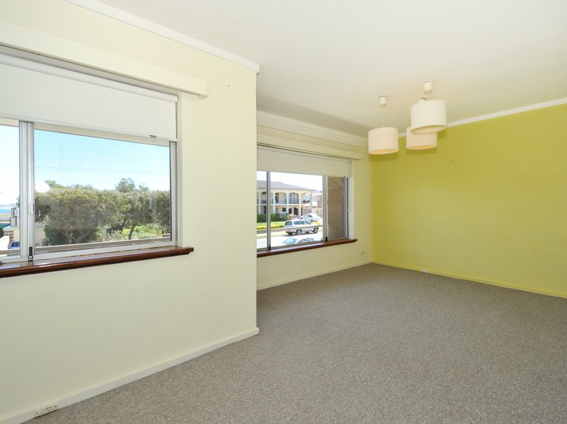 Photo - 3/154 Arcadia Drive, Shoalwater WA 6169 - Image 11