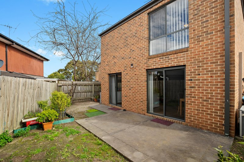 Photo - 3/1553 Ferntree Gully Road, Knoxfield VIC 3180 - Image 5