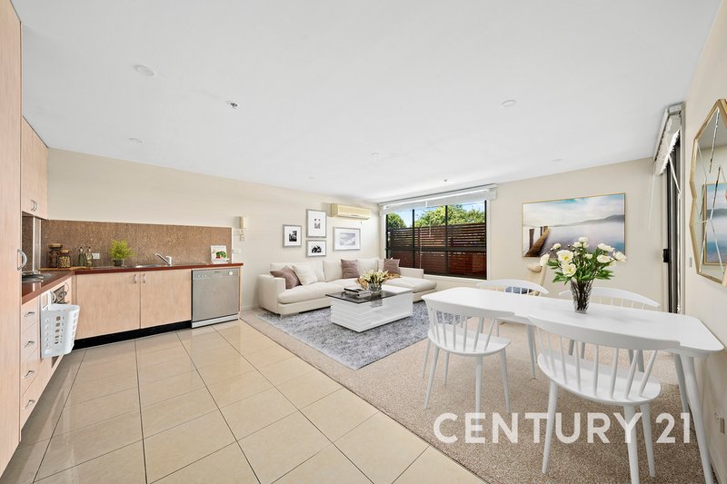 Photo - 3/1554-1556 Dandenong Road, Huntingdale VIC 3166 - Image 3