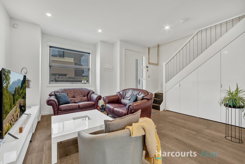 Photo - 3/156 David Street, Dandenong VIC 3175 - Image 6