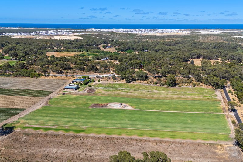 Photo - 3156 Wanneroo Road, Carabooda WA 6033 - Image 2
