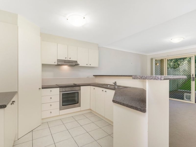 Photo - 31/56 Wright Street, Carindale QLD 4152 - Image 4