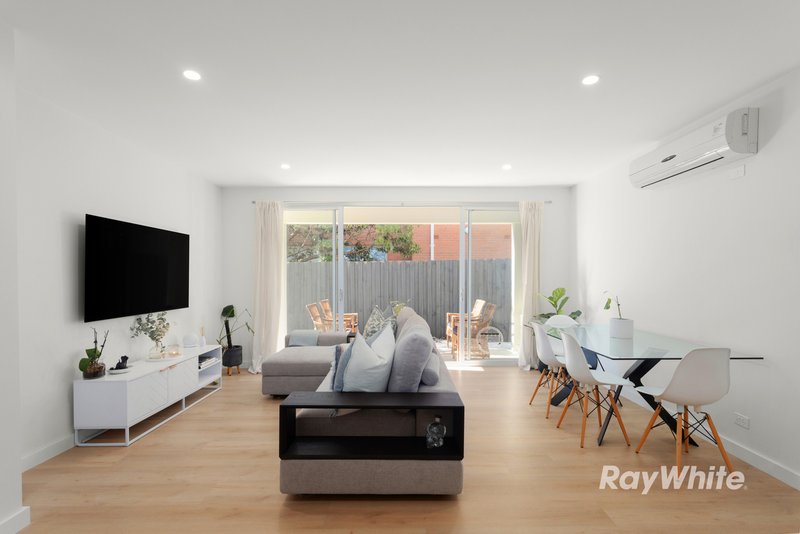 Photo - 3/16-18 Dene Avenue, Malvern East VIC 3145 - Image 1