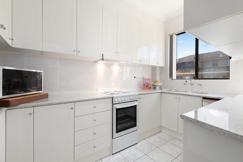 Photo - 3/16-20 High Street, Carlton NSW 2218 - Image 2