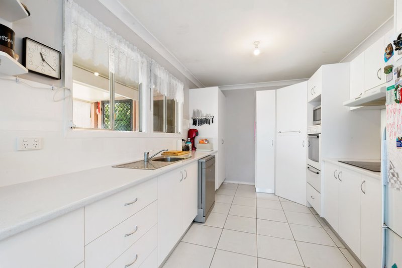 Photo - 316 Elizabeth Avenue, Clontarf QLD 4019 - Image 2