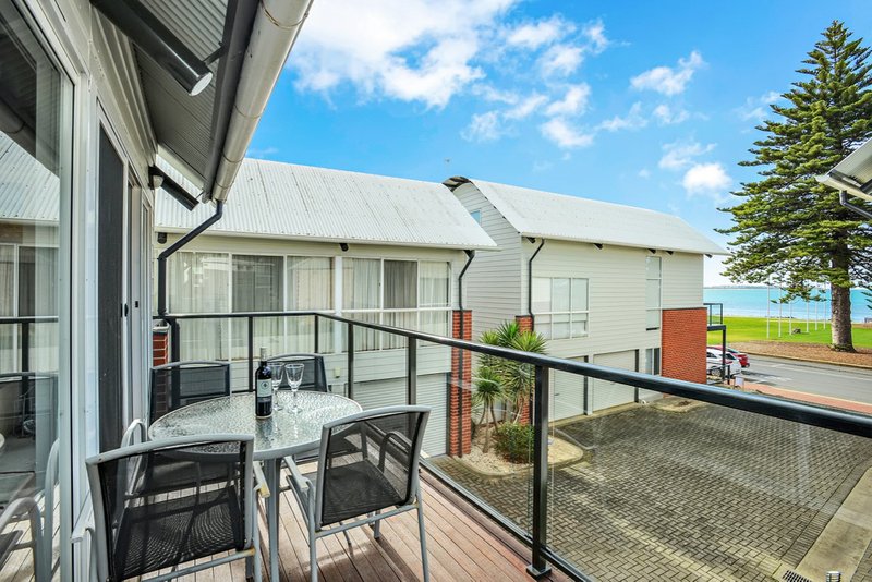 Photo - 3/16 Flinders Parade, Victor Harbor SA 5211 - Image 3