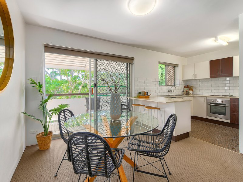 Photo - 3/16 Glenfern Avenue, Kedron QLD 4031 - Image 2