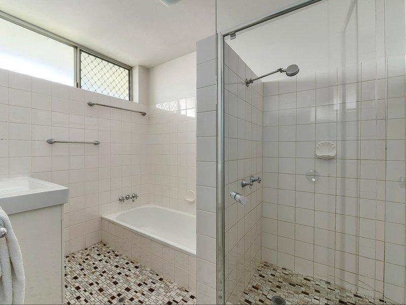 Photo - 3/16 Glenfern Avenue, Kedron QLD 4031 - Image 7