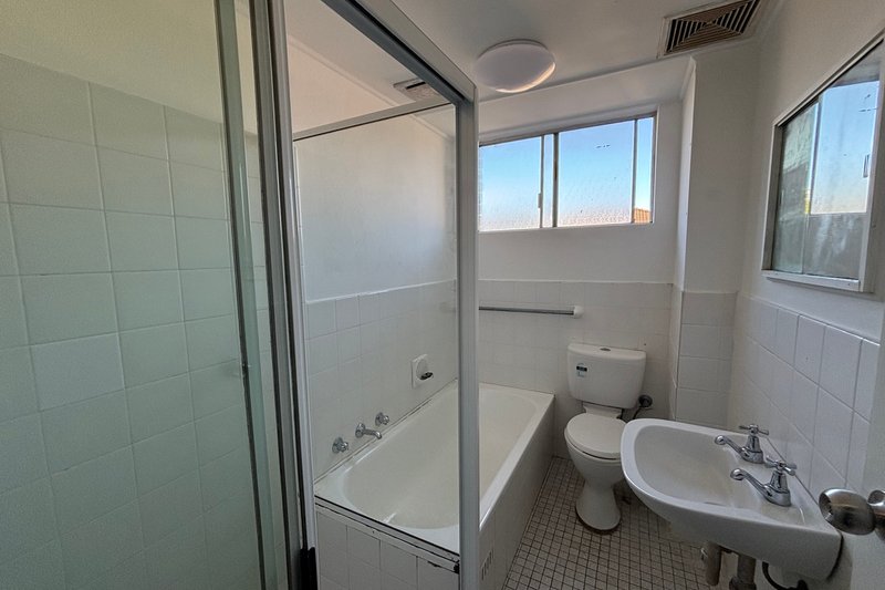 Photo - 3/16 Hutchinson Street, Granville NSW 2142 - Image 4