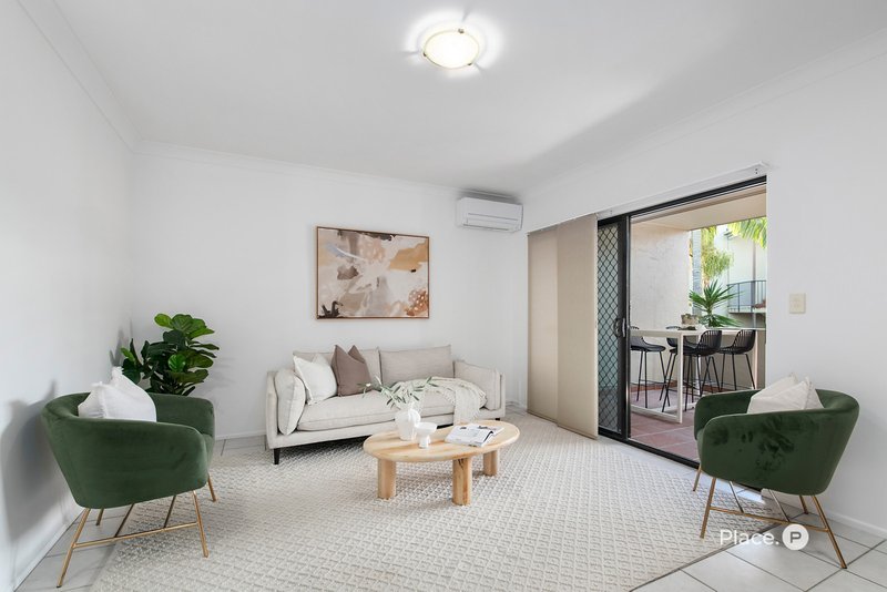 Photo - 3/16 Jellicoe Street, Coorparoo QLD 4151 - Image 5