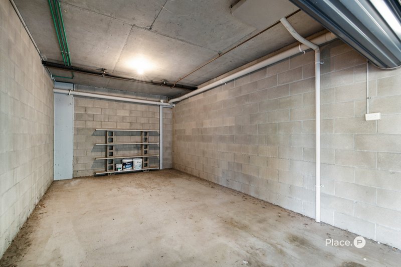 Photo - 3/16 Jellicoe Street, Coorparoo QLD 4151 - Image 17
