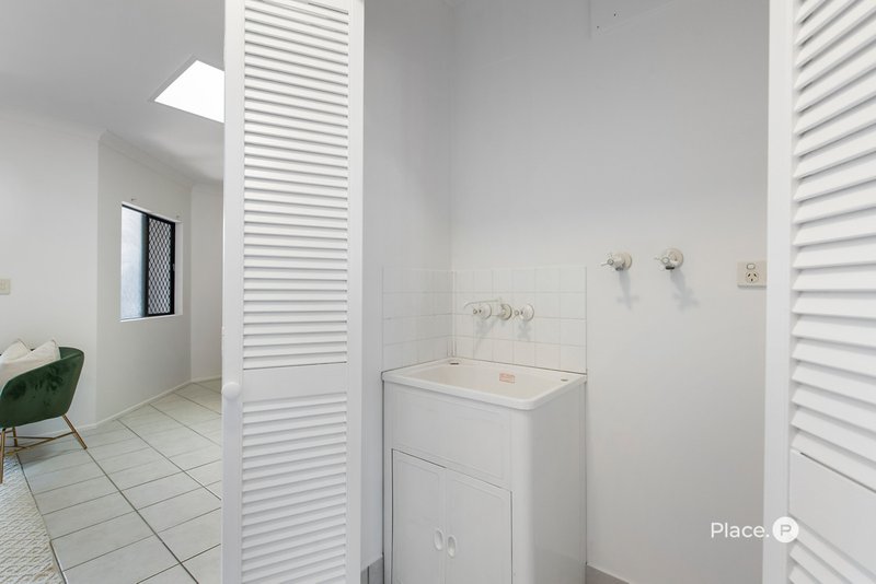 Photo - 3/16 Jellicoe Street, Coorparoo QLD 4151 - Image 18