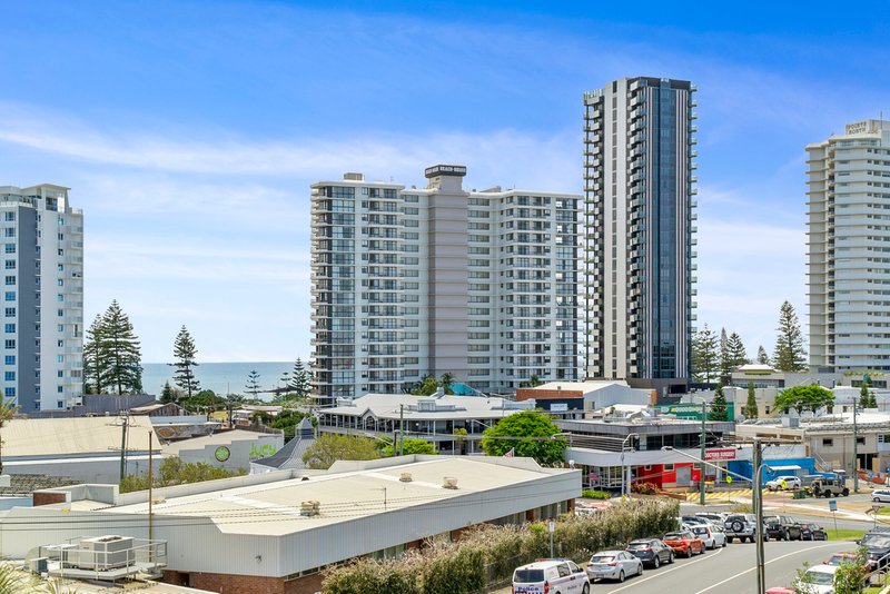 Photo - 3/16 Lanham Street, Coolangatta QLD 4225 - Image 2