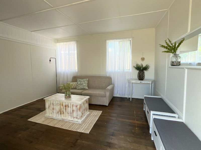Photo - 3/16 Manning Street, Manning Point NSW 2430 - Image 2