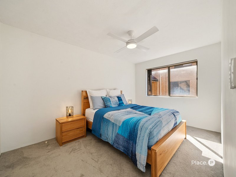 Photo - 3/16 Shields Street, Redcliffe QLD 4020 - Image 9