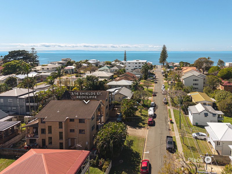 Photo - 3/16 Shields Street, Redcliffe QLD 4020 - Image 12