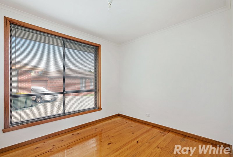 Photo - 3/16 Sieben Close, Mill Park VIC 3082 - Image 6