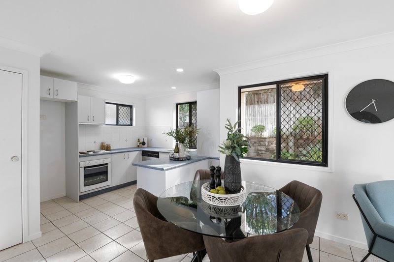 Photo - 3/16 Yaralla Street, Chermside QLD 4032 - Image 5