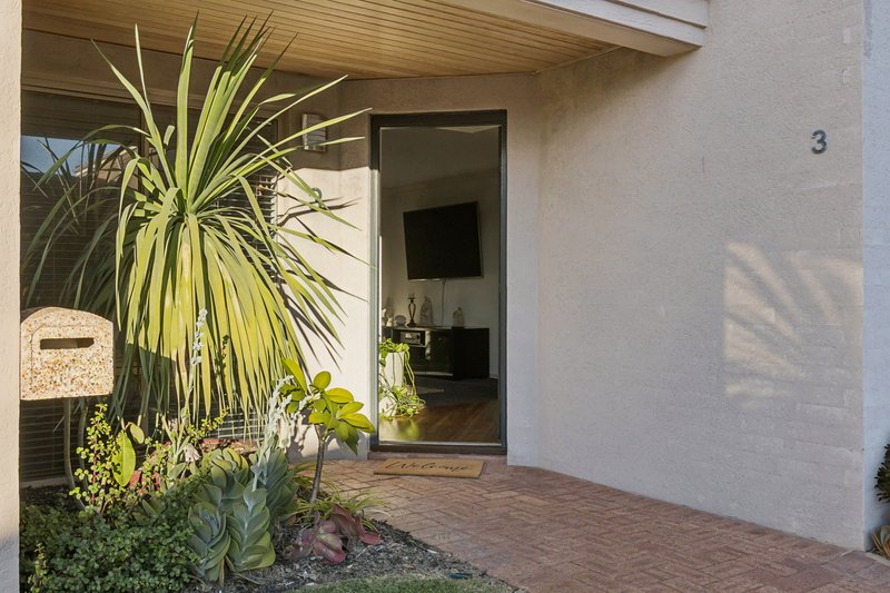 Photo - 3/160 West Coast Drive, Sorrento WA 6020 - Image 6
