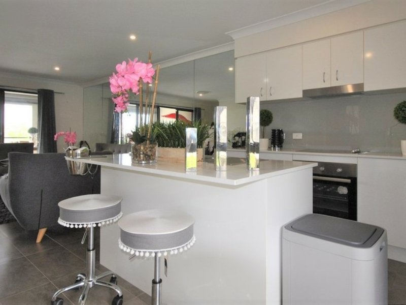 Photo - 31/61 East Quay Drive, Biggera Waters QLD 4216 - Image 3