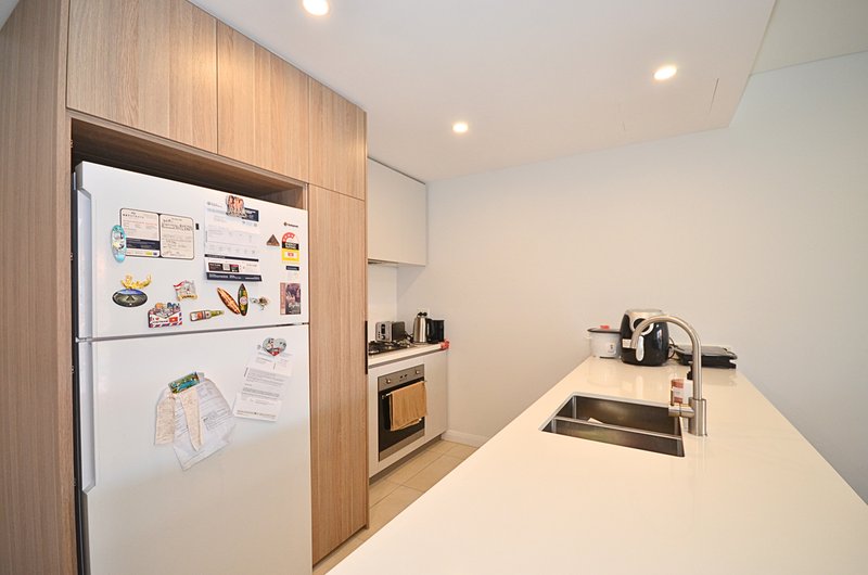 Photo - 316/5 Maple Tree Road, Westmead NSW 2145 - Image 3