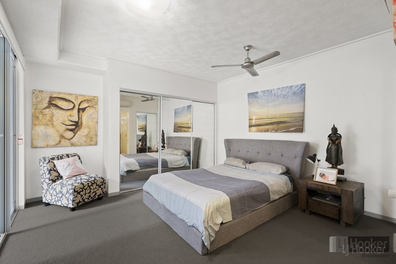 Photo - 316/64 Sickle Avenue, Hope Island QLD 4212 - Image 5