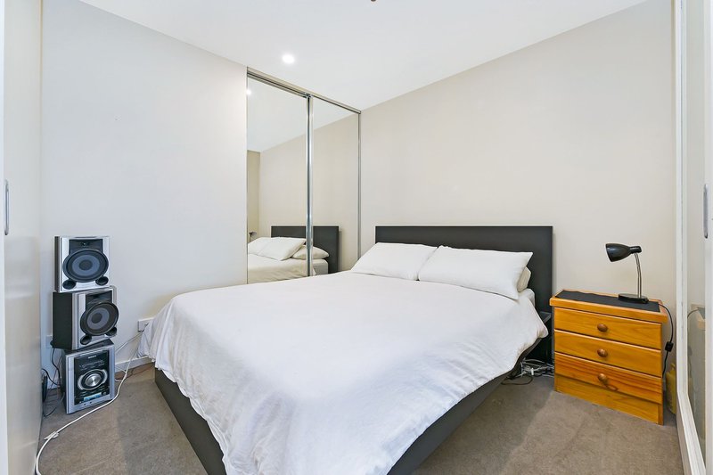 Photo - 316/80 Cheltenham Road, Dandenong VIC 3175 - Image 8