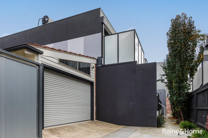 Photo - 3/16a Leonard Cresent , Ascot Vale VIC 3032 - Image 2