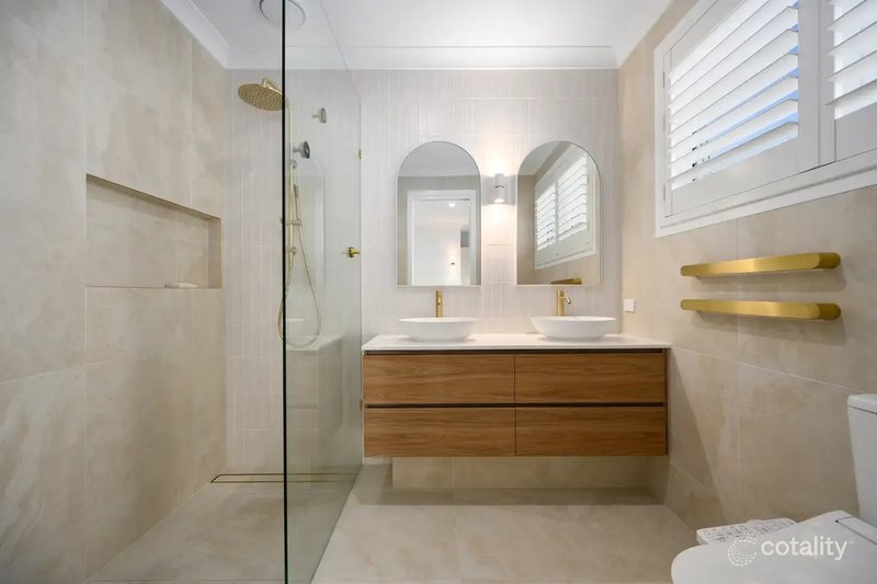 Photo - 3/17 Bruce Avenue, Paradise Point QLD 4216 - Image 8