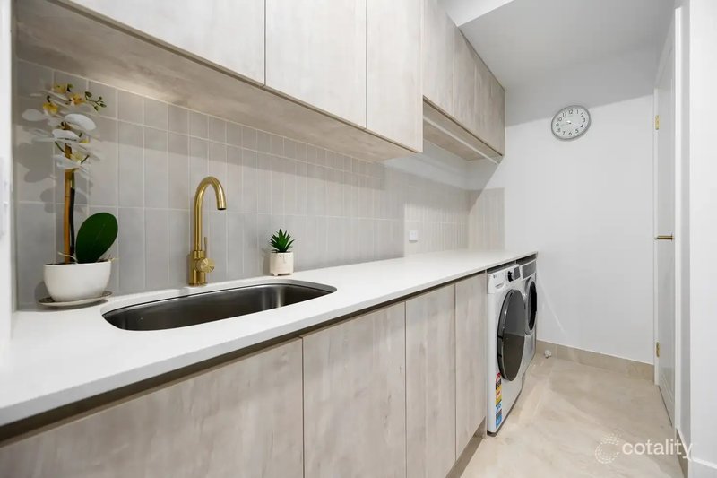 Photo - 3/17 Bruce Avenue, Paradise Point QLD 4216 - Image 12