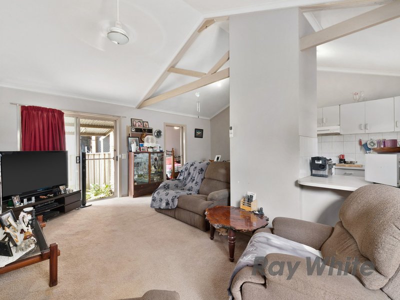 Photo - 3/17 Commercial Road, Benalla VIC 3672 - Image 3