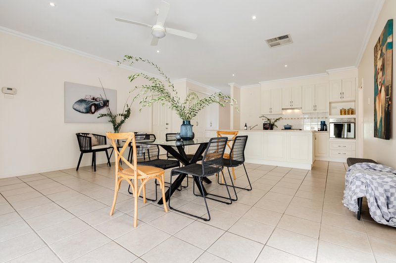 Photo - 317 Eighth Street, Mildura VIC 3500 - Image 9