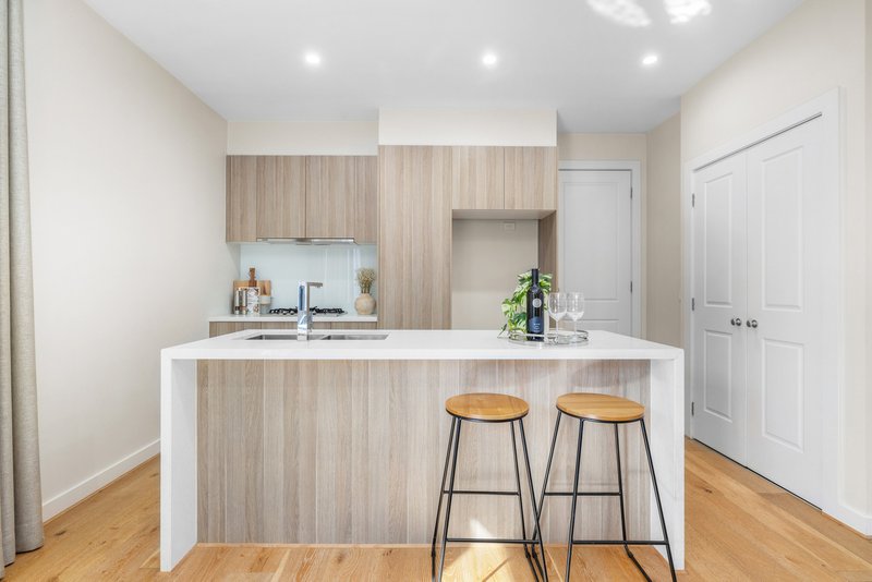 Photo - 3/17 Hillcrest Avenue, Chadstone VIC 3148 - Image 4