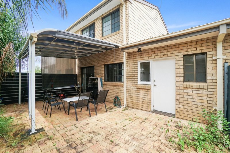 Photo - 3/17 Lagonda Drive, Ingleburn NSW 2565 - Image 8