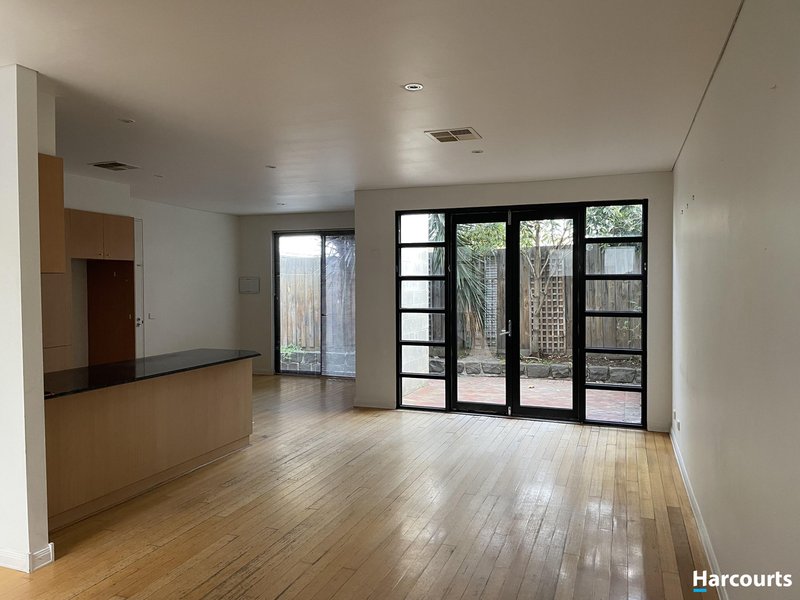 Photo - 3/17 Moore Street, Richmond VIC 3121 - Image 1