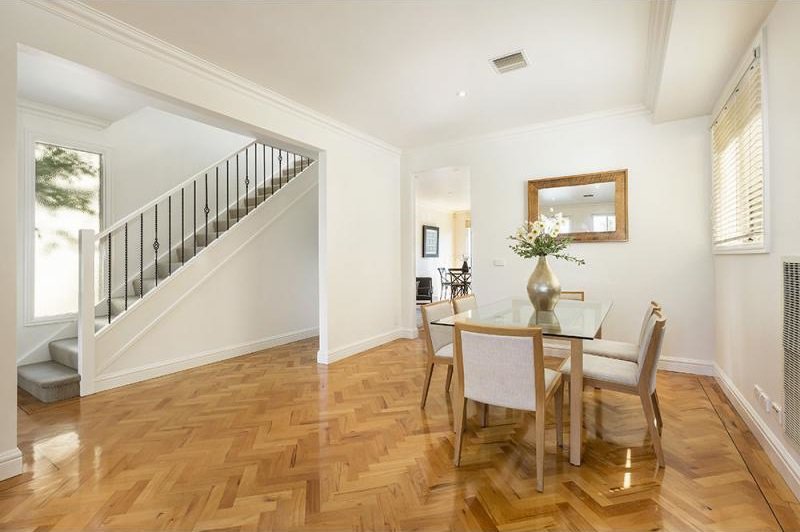 Photo - 317 Murrumbeena Road, Murrumbeena VIC 3163 - Image 3