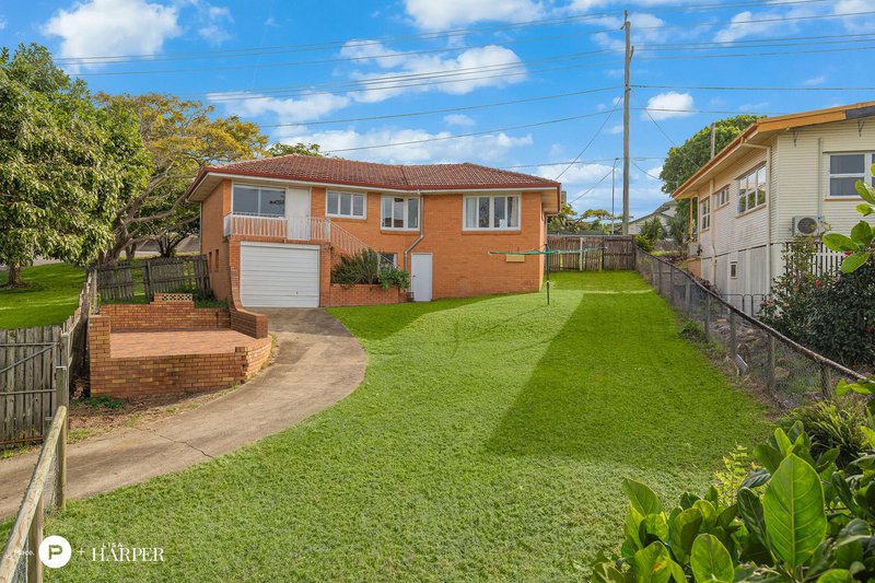 Photo - 317 Wynnum North Road, Wynnum QLD 4178 - Image 1