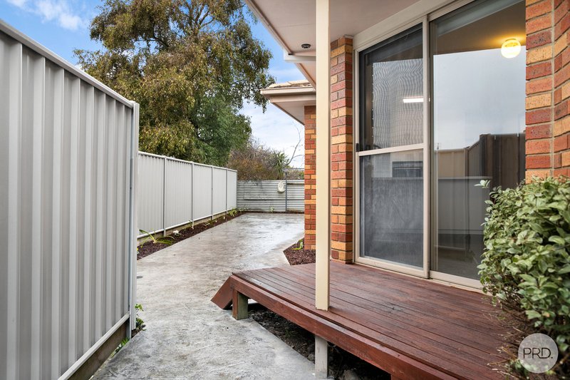 Photo - 3/17 Yarrowee Street, Sebastopol VIC 3356 - Image 6